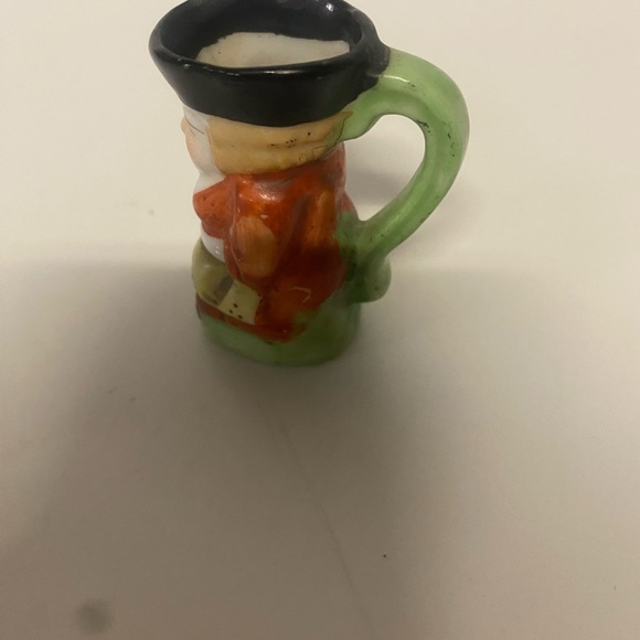 Queen Toby Jug Miniature Women Hand Painted Vintage Japan pitcher - Picture 3 of 10